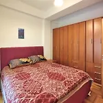 Club House Apartment With Garden And Pool