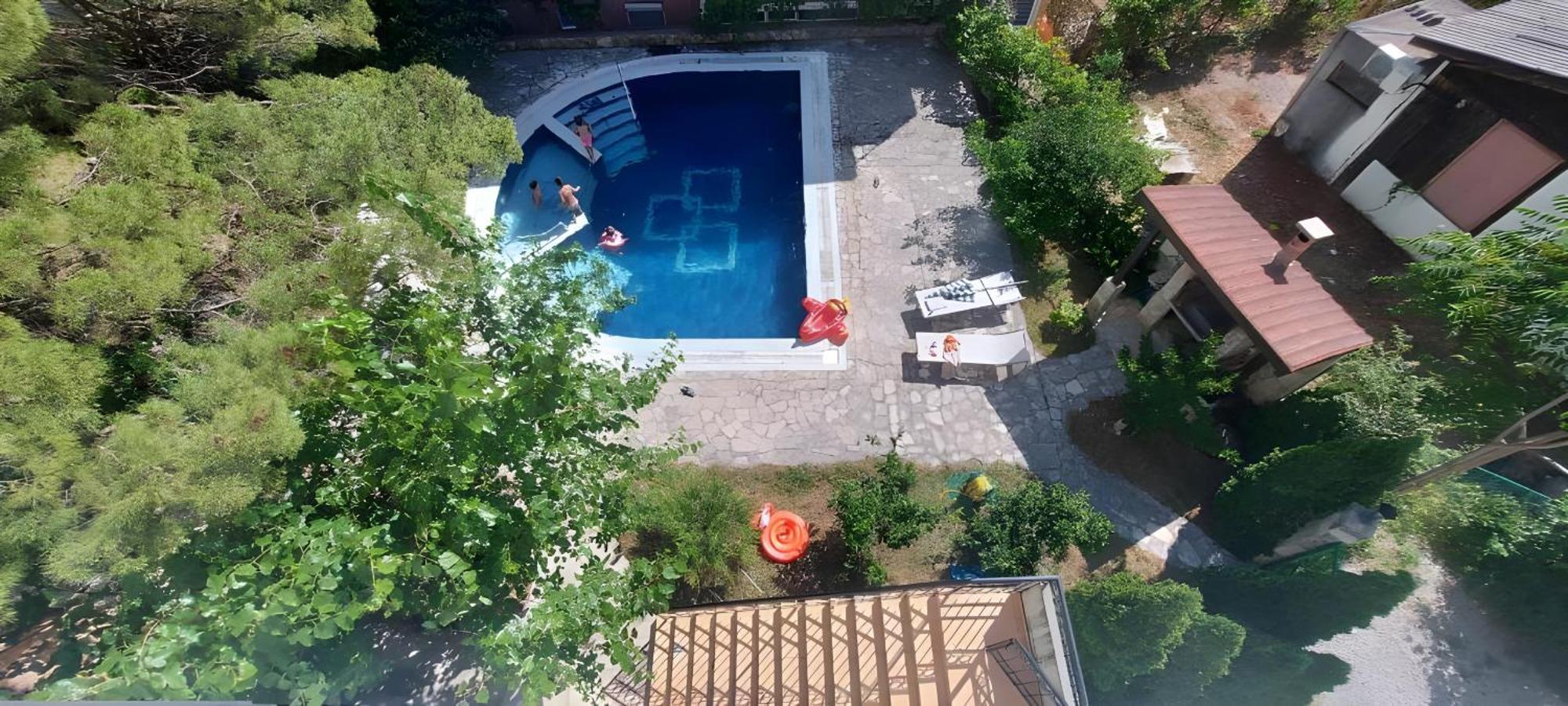 Club House With Garden And Pool Appartement Budva