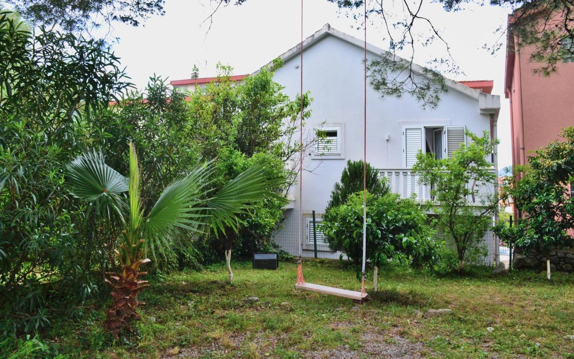Club House With Garden And Pool Apartment *