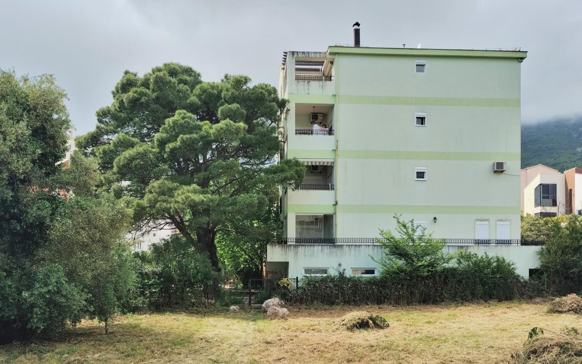 Club House With Garden And Pool Appartement