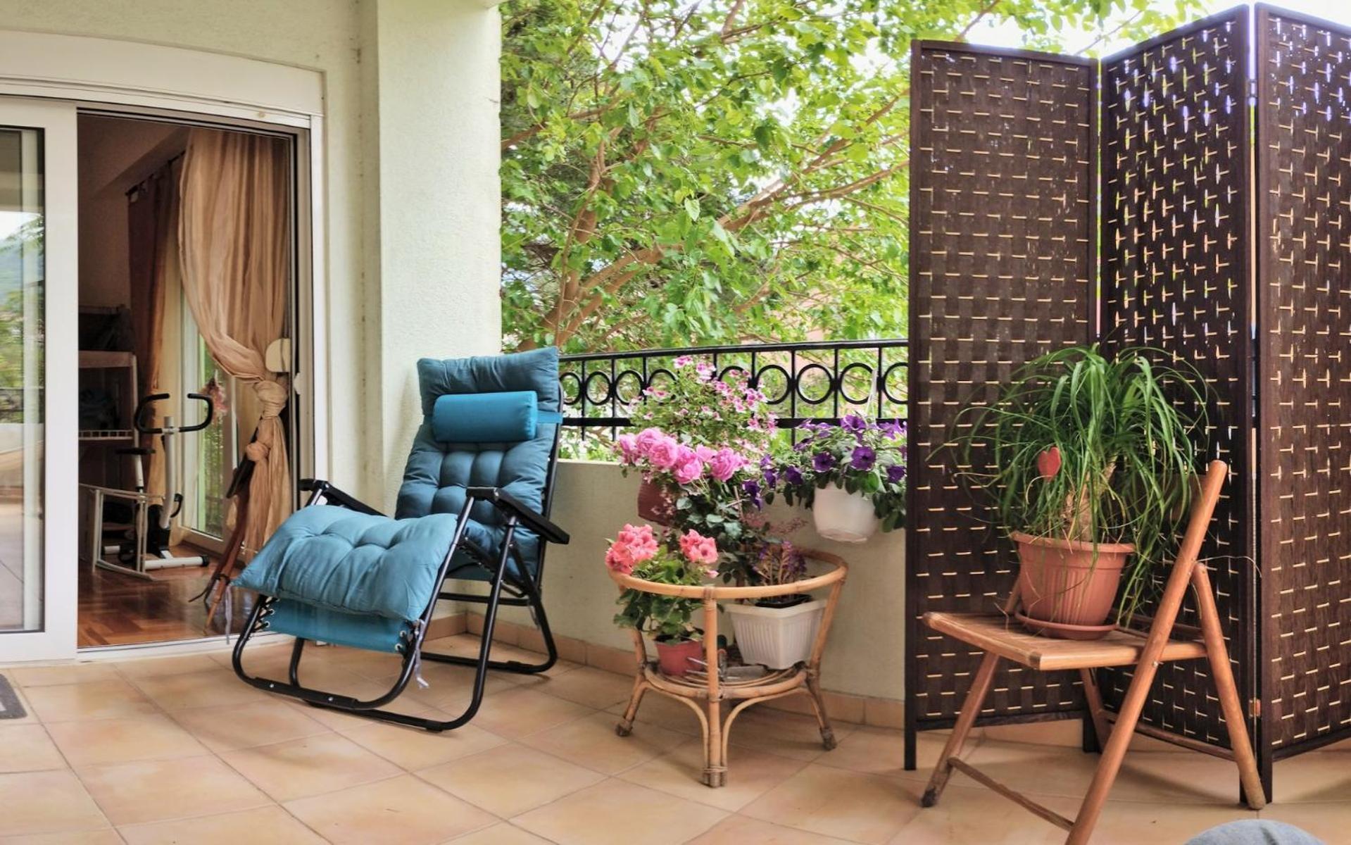 Club House With Garden And Pool Apartment Budva